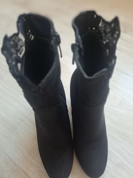 Botki z zamszu  róż 36