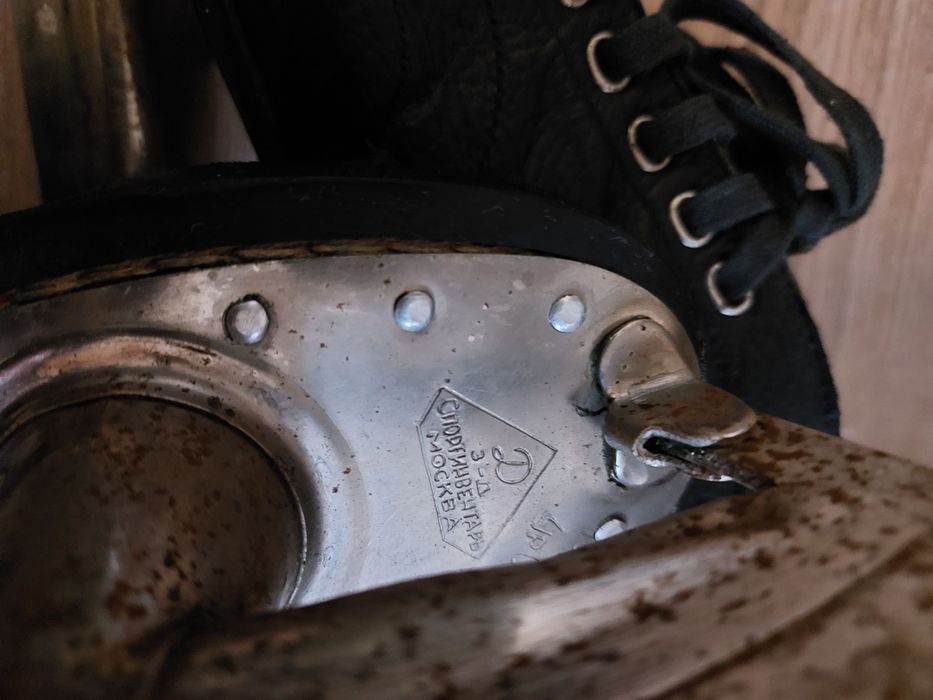 Ковзани чоловічі