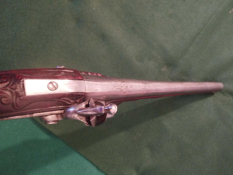 Pistola italiana de pederneira, datada de aproximadamente 1720/1750