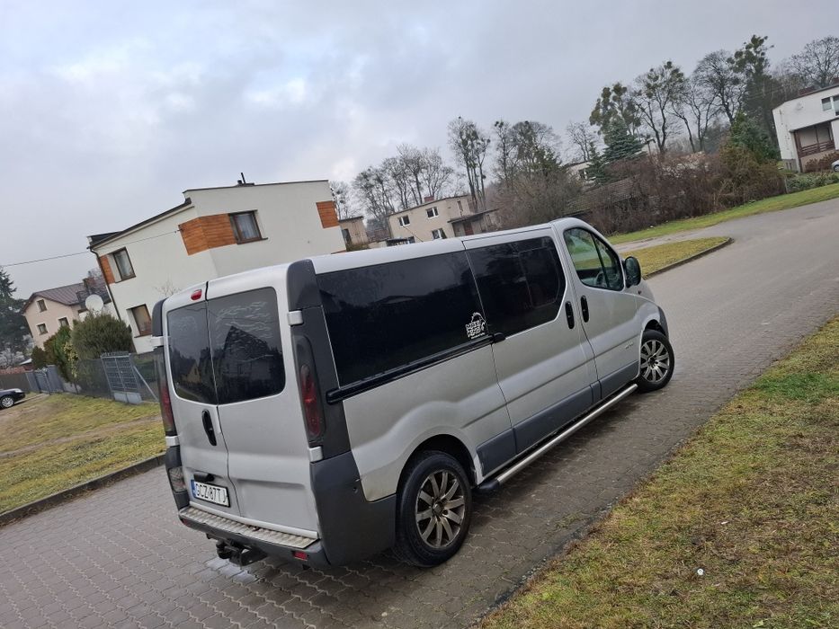 Trafic vivaro long! Klima Holenderka 6 osòb  brygadòwka