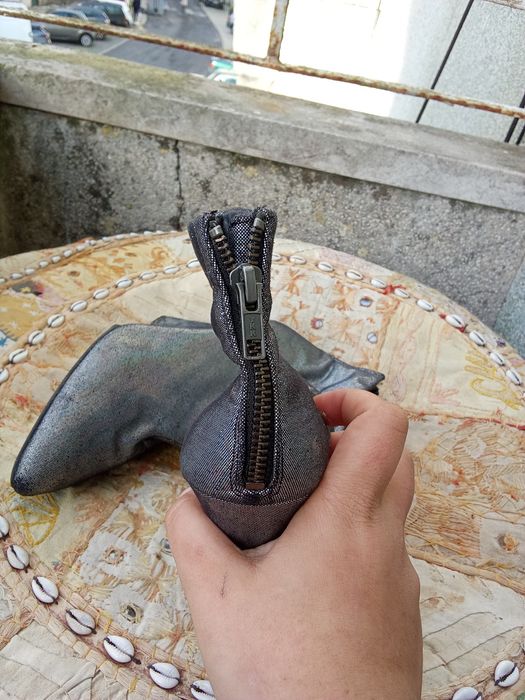 Sapatos altos holograficos vintage