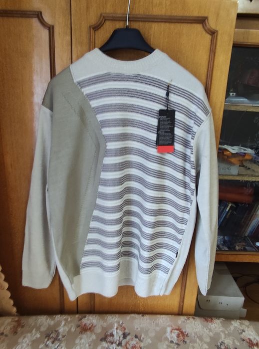 Чоловічий светр,новий,з єтікеткою! 52 розмір!