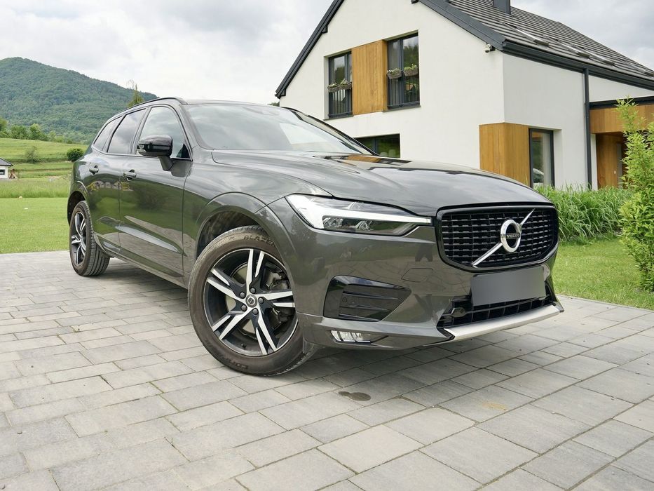 Volvo XC 60 Na sprzedaż VOLVO XC60 wersja DARK gray Rok produkcji 2021, 2.0 DIESEL