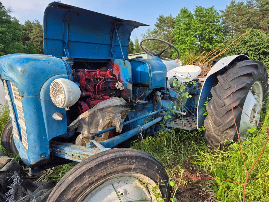 Traktor Ford Ferguson