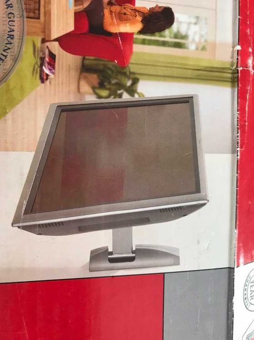 Настінне кріплення Vogels VFW365 для моніторів РК-дисплея з поворотом