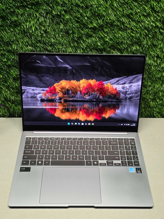 Samsung Galaxy Book4 Pro  16" 3K OLED 120Hz | Ultra 7 155H | 16GB RAM | 1TB SSD | Сенсорный | АКБ - 0% износ из 100%