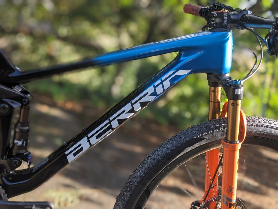 Berria Mako rodas Roval Control Carbono Fox Kashima