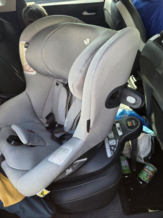 Joie Cadeira Auto i-Spin 360 
JoiCadeira Auto i-Spin 36