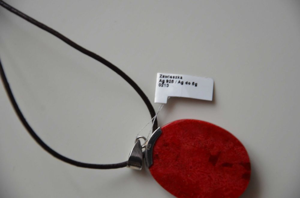 Naszyjnik, wisiorek koral, koralowiec w srebrze