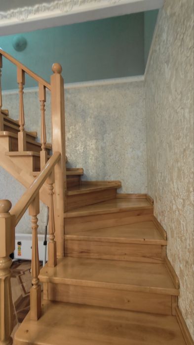 Продаж великого будинку для великої родини.