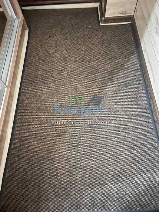 Килимок під двері за індивідуальними розмірами “Фаворит“