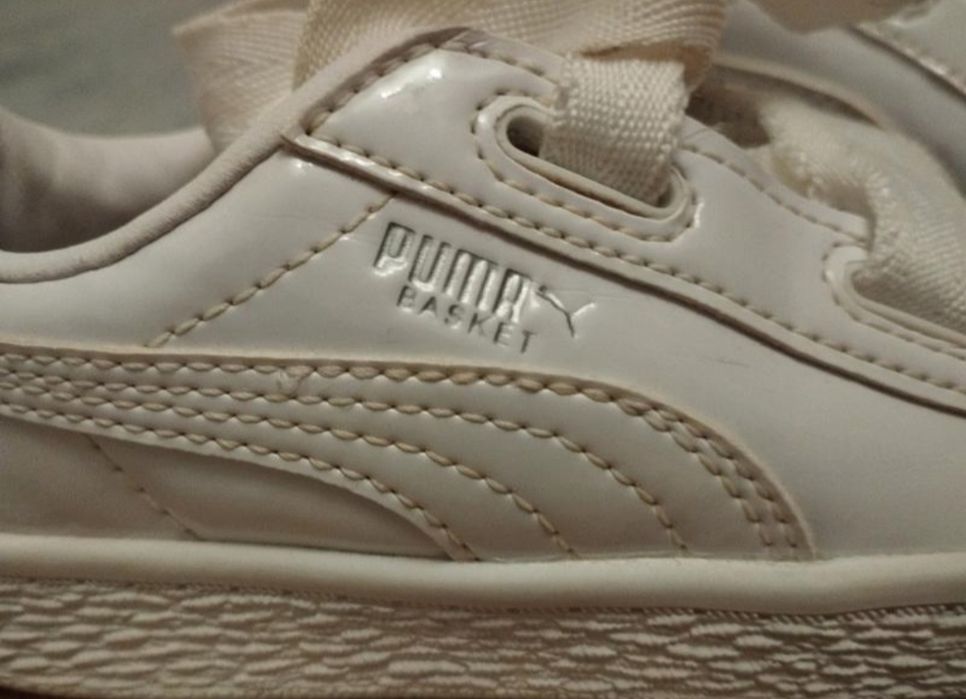 Белые лаковые кроссовки на девочку   4-5 лет puma basket
