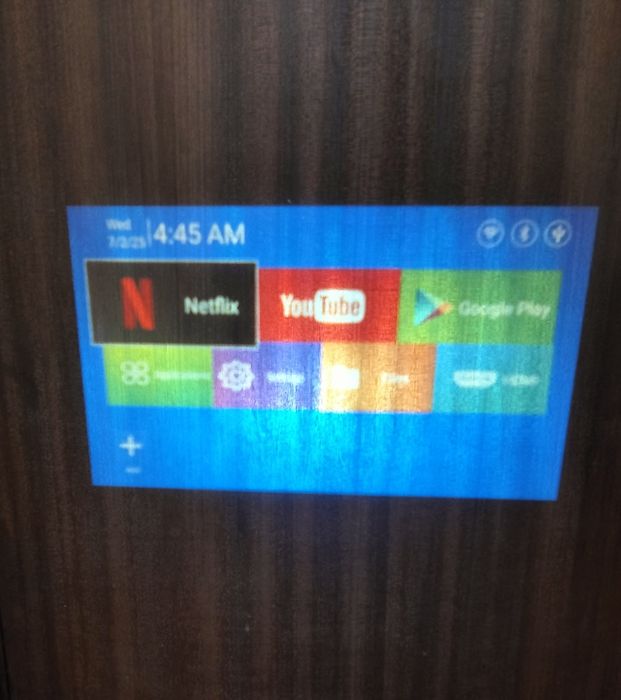 Projetor Ultra HD HY300 branco