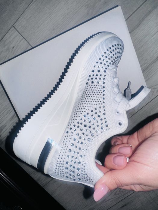 NOWE biale sneakersy na koturnie