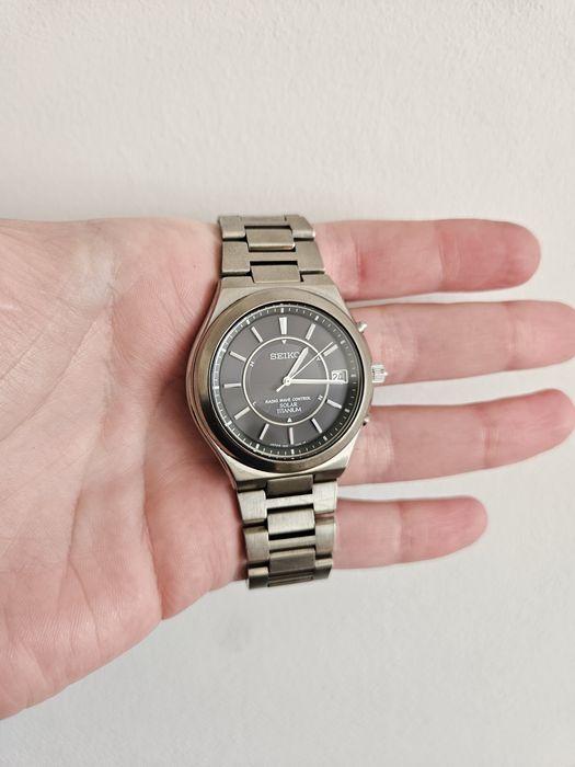 Годинник Seiko Radio Wave Control Solar Titanium 39мм