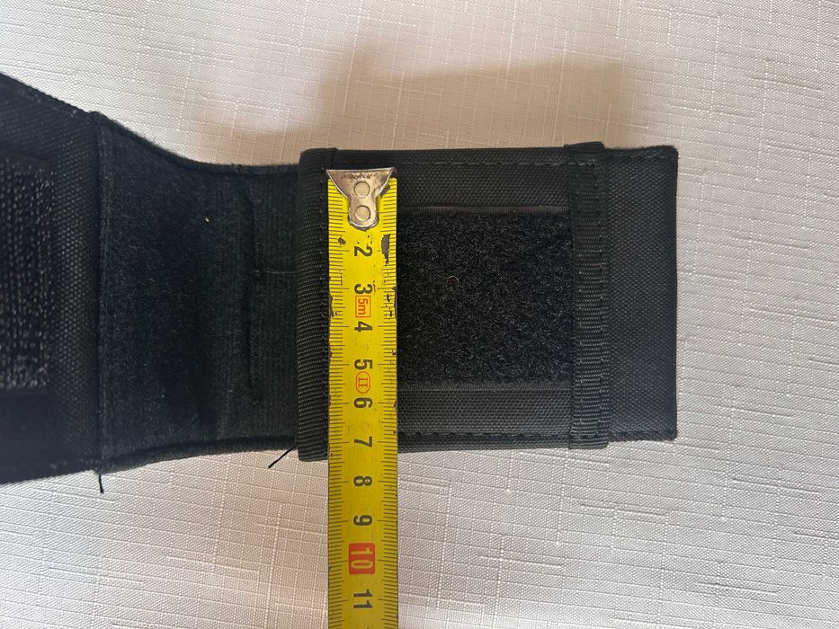 Etui kabura na telefon do paska spodni materiałowe zamykane na rzep