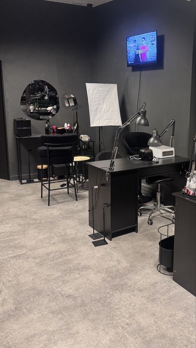 Stanowisko dla stylistki paznokci | Centrum Katowic, Spodek