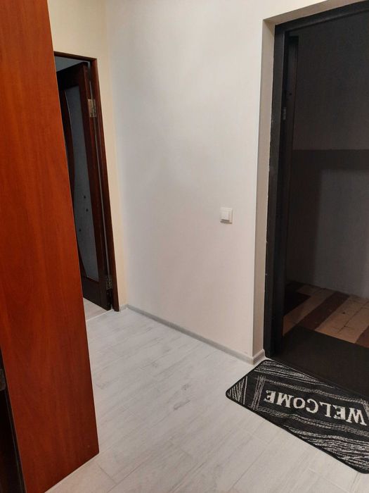 Затишна 2х кім. квартира 3хв від басейну  вільна