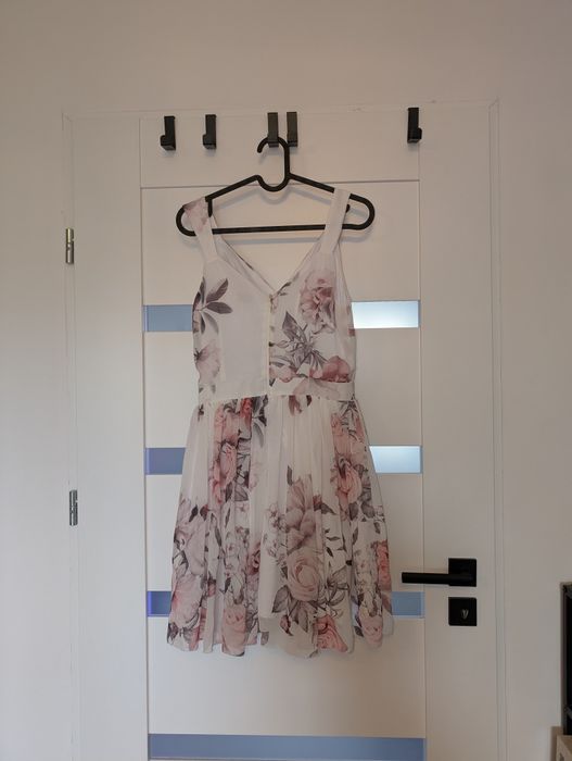 Elegancka sukienka