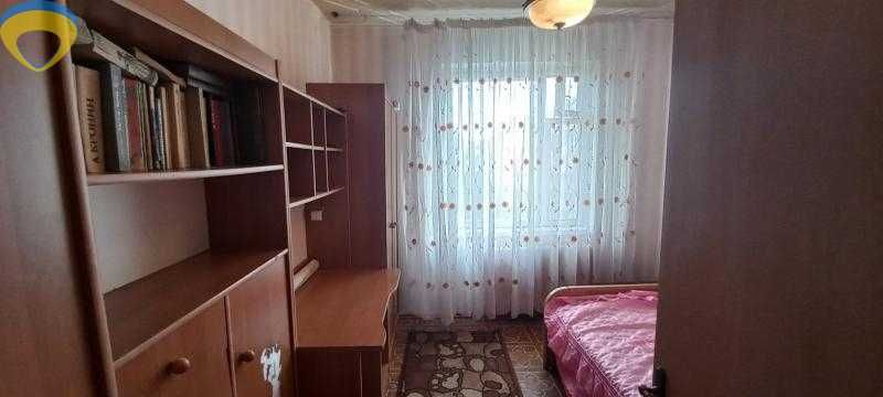 Продам 3 кімнатну квартиру на пр. Добровольського.  р8