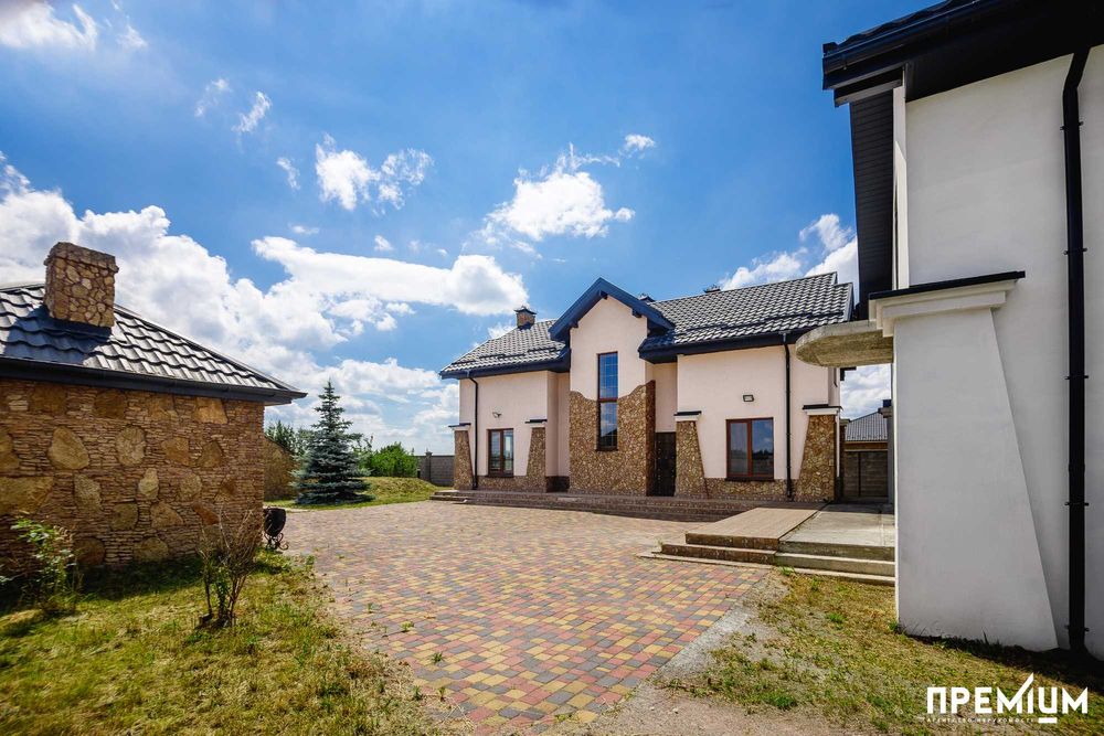 Продаж 2-х будинків Козлин