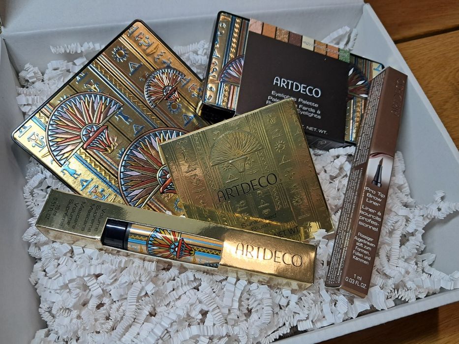 Zestaw ekskluzywnych kosmetyków do makijażu ArtDeco