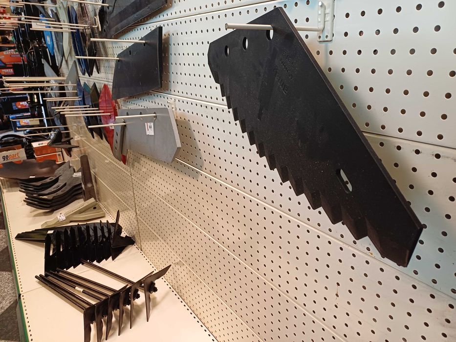 Nóż paszowozu 560x330x6 mm Ø 19.5 mm