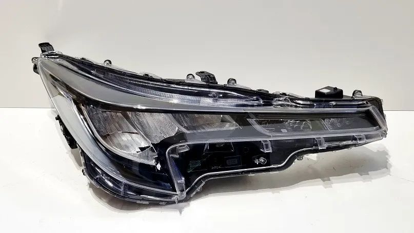 reflektor prawy full led toyota corolla e21 europa