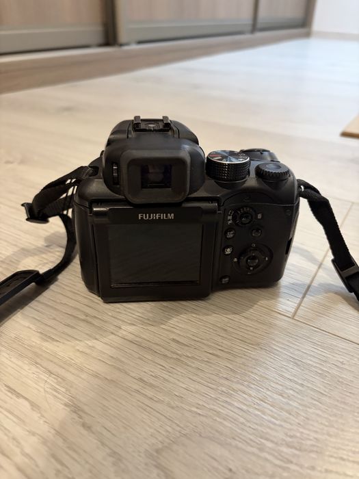 Aparat Fujifilm Finepix S 100 fs, sprawny, zestaw, brak ładowarki