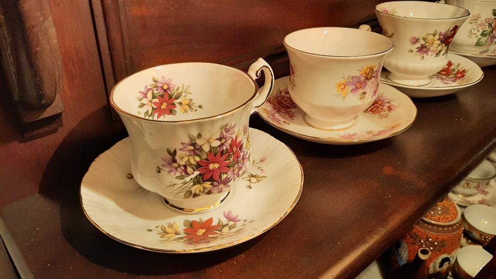 Conjunto de chávenas inglesas