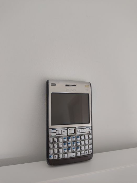 貴重品】NOKIA E61 未使用 【公式通販】