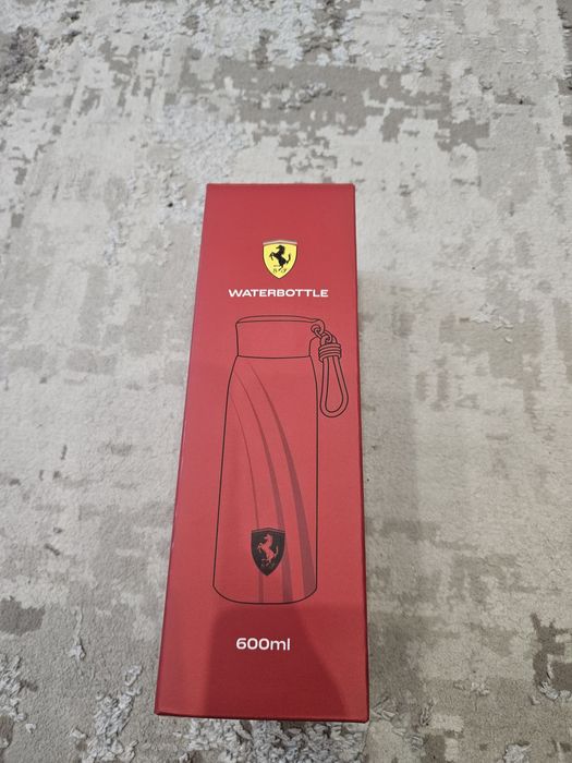 Bluza, czapka, bidon Ferrari F1 oryginał