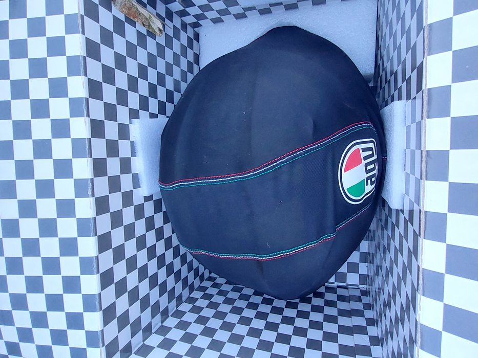 Capacete agv pista gp rr