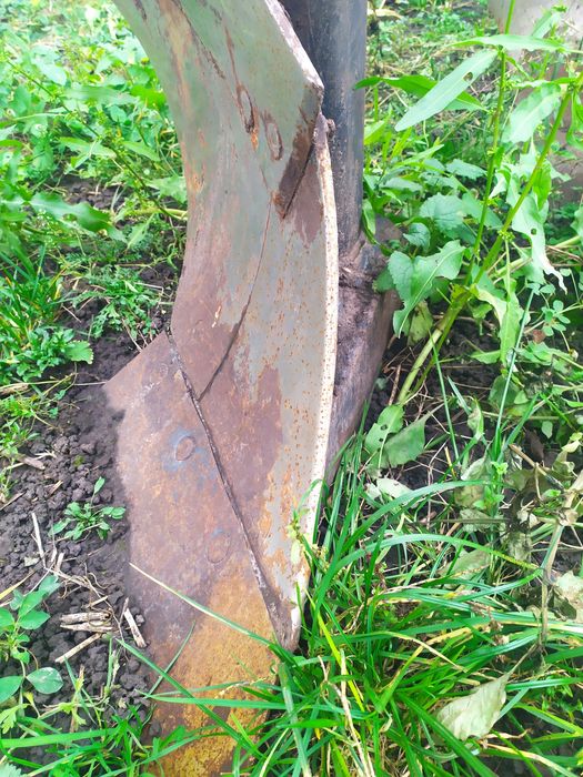 Плуг бомет 3.30 стан нового