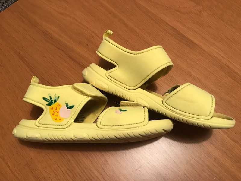 Sandálias de verão leves e de uso na água H&M Amarelas T30-31