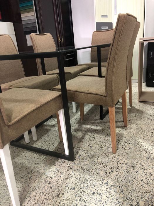 Mesa de Jantar com 6 cadeiras