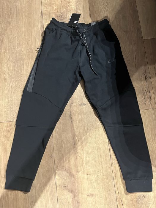 Sportowy dress czarny