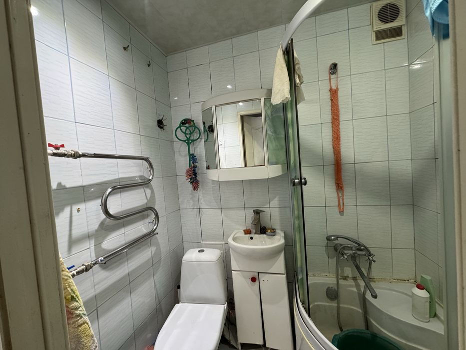 Продам квартиру на Вишенці, пр-т Юності