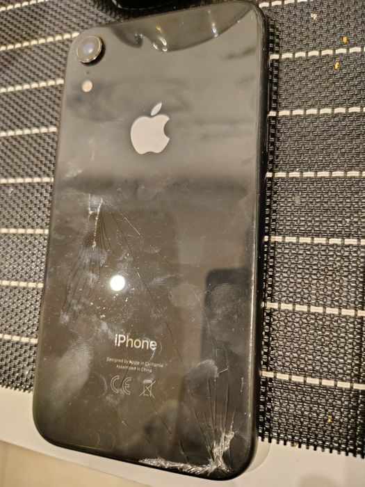 iPhone XR 128GB | Bateria 100% | Dual SIM | Pancerne etui Mobilefox