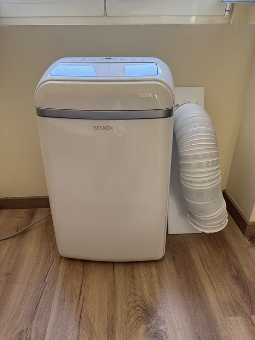 Ar Condicionado Portátil BECKEN BAC4255 (23 m² - 12000 BTU - Branco)