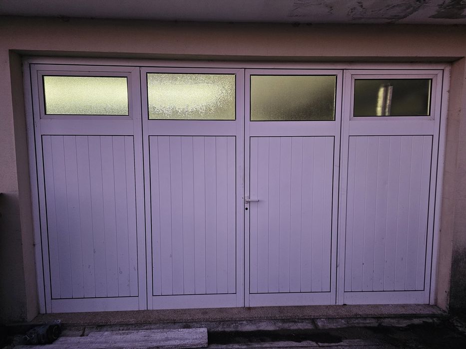 Portão aluminio branco 4 portas