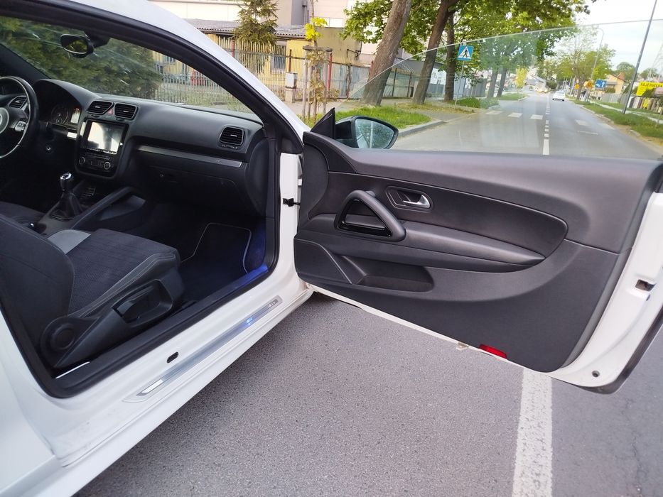 VW Scirocco R 330KM
