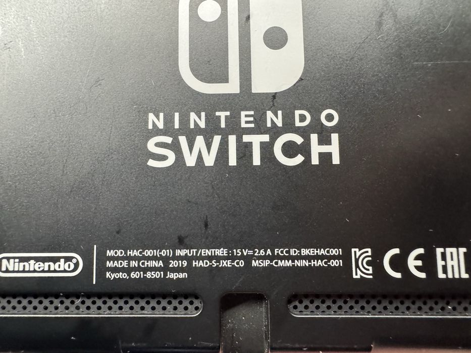 Nintendo Switch + Pro controller