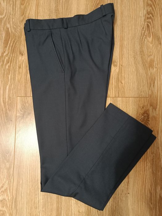 Garnitur granatowy 176/96/82 wełna Evenemen suits you