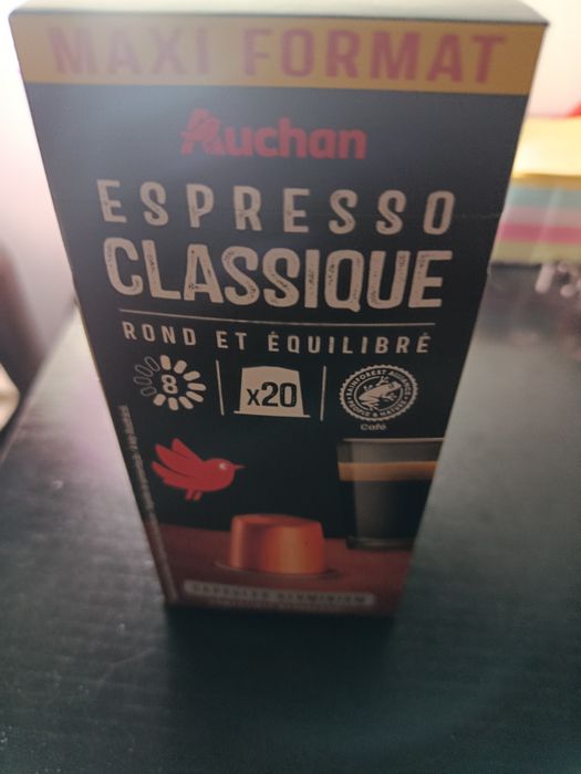 Caixa de café para máquina Nespresso.