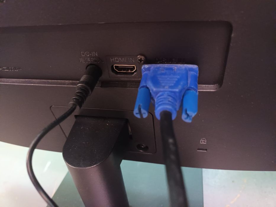 Monitor LG 24" HDMI