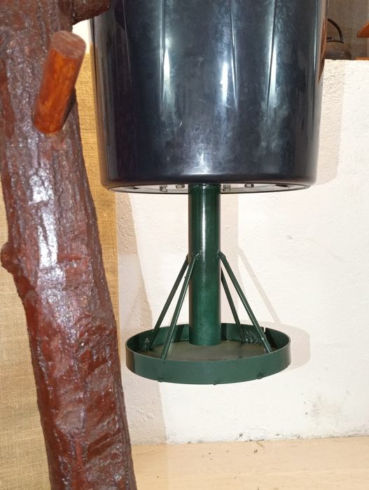 Comedouro/Alimentador