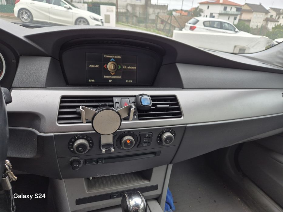 BMW 525  560L  Serie 5