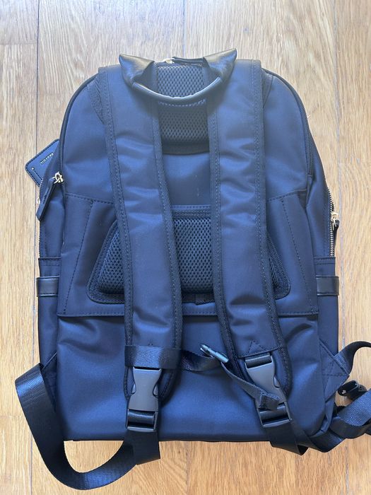 Mochila preta para computador da Parfois