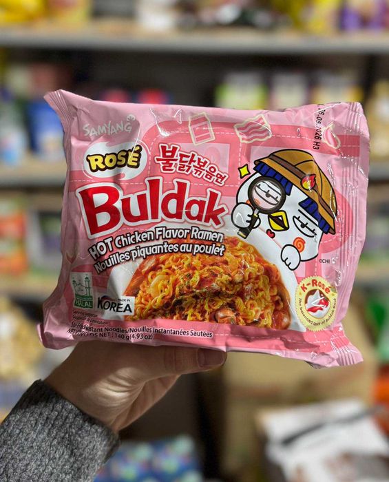 Локшина Samyang Buldak зі смаком гострої курки Rose 140 г